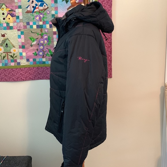 Roxy endurance series, snowboarding, jacket, L in black and pink design NWOT - Picture 3 of 16